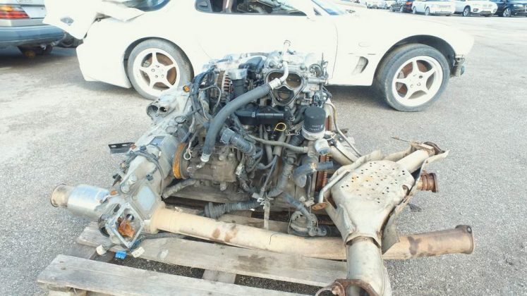 g%C3%BCrcistan-ara%C3%A7-g%C3%BCmr%C3%BCk-mazda-rx7-.182-747x420.jpg