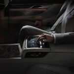2016-BMW-7-Series-103