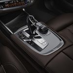 2016-BMW-7-Series-129