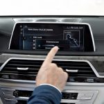 2016-BMW-7-Series-33
