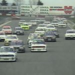 bmw-e30-m3s-racing-around-track