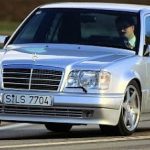 bmw_e34_m5_mercedes_w124_e500_front_C3B6n3