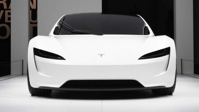 tesla roadster avrupa