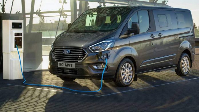 ford tourneo custom hybrid