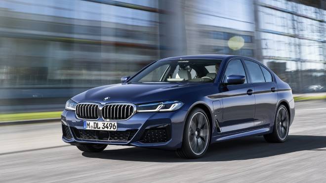 yeni-bmw-5-serisi-3 Makyajlı BMW 5 Serisi